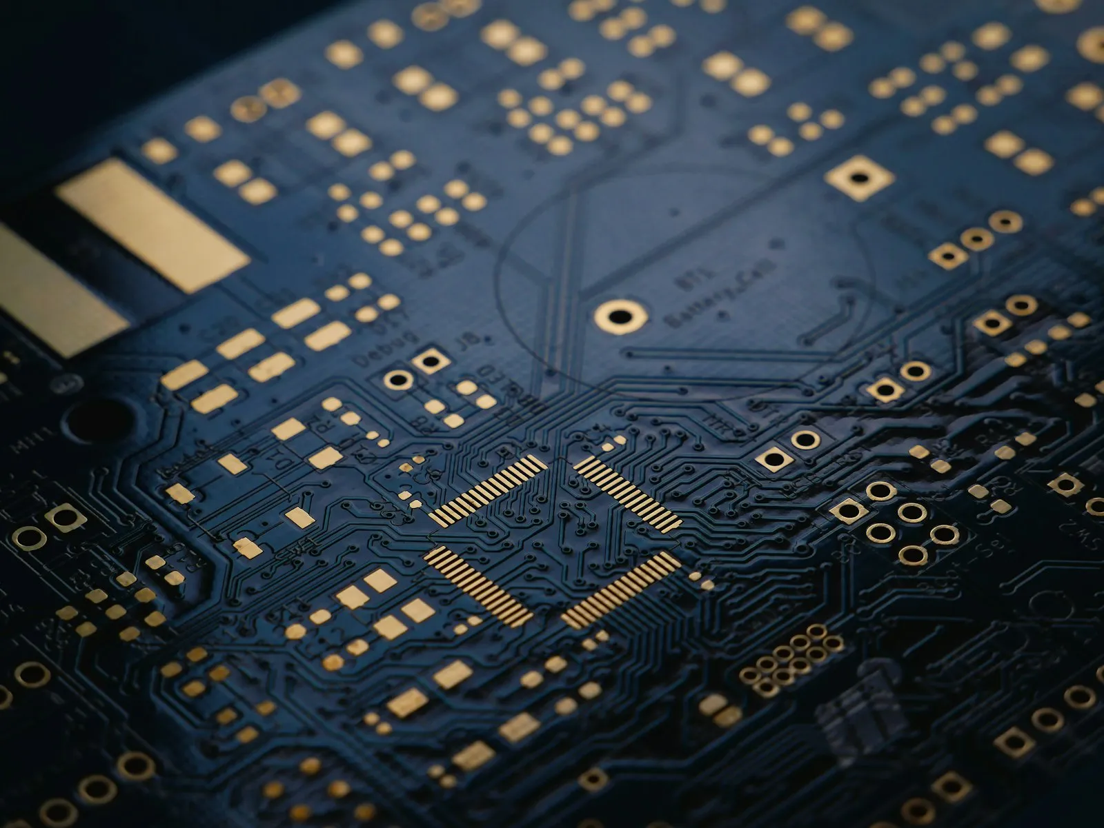 Microsoft's MAI-Thinking-1: The Logic Here Is Control, Not Catching Up to GPT